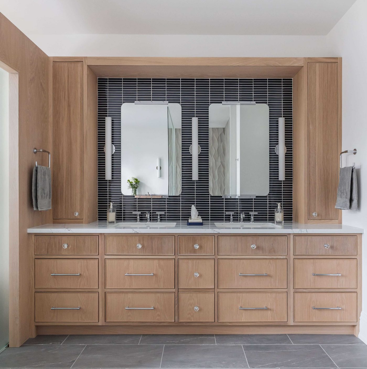 	 	BATHROOM 2 cropped2
	 